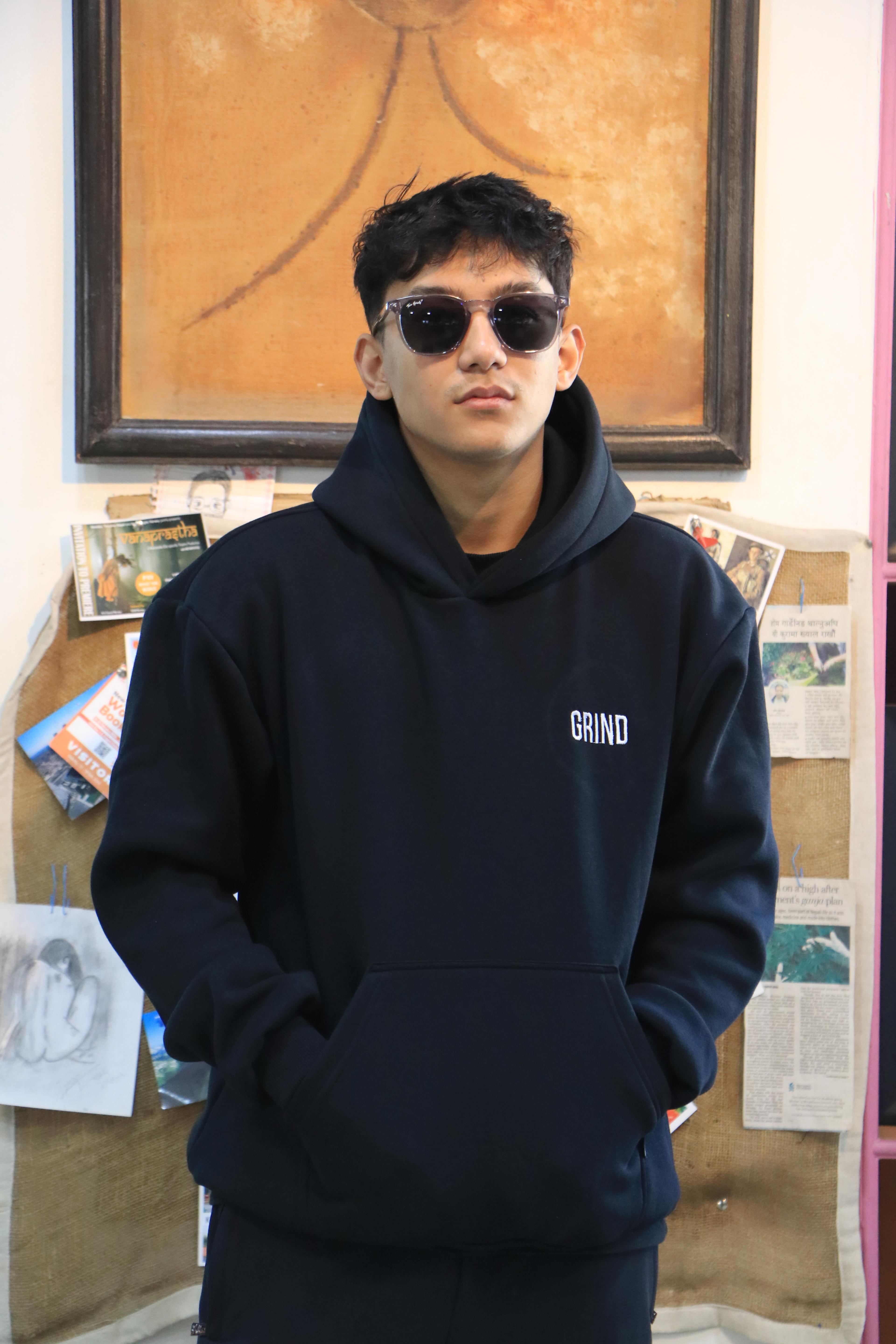 balck_hoodie