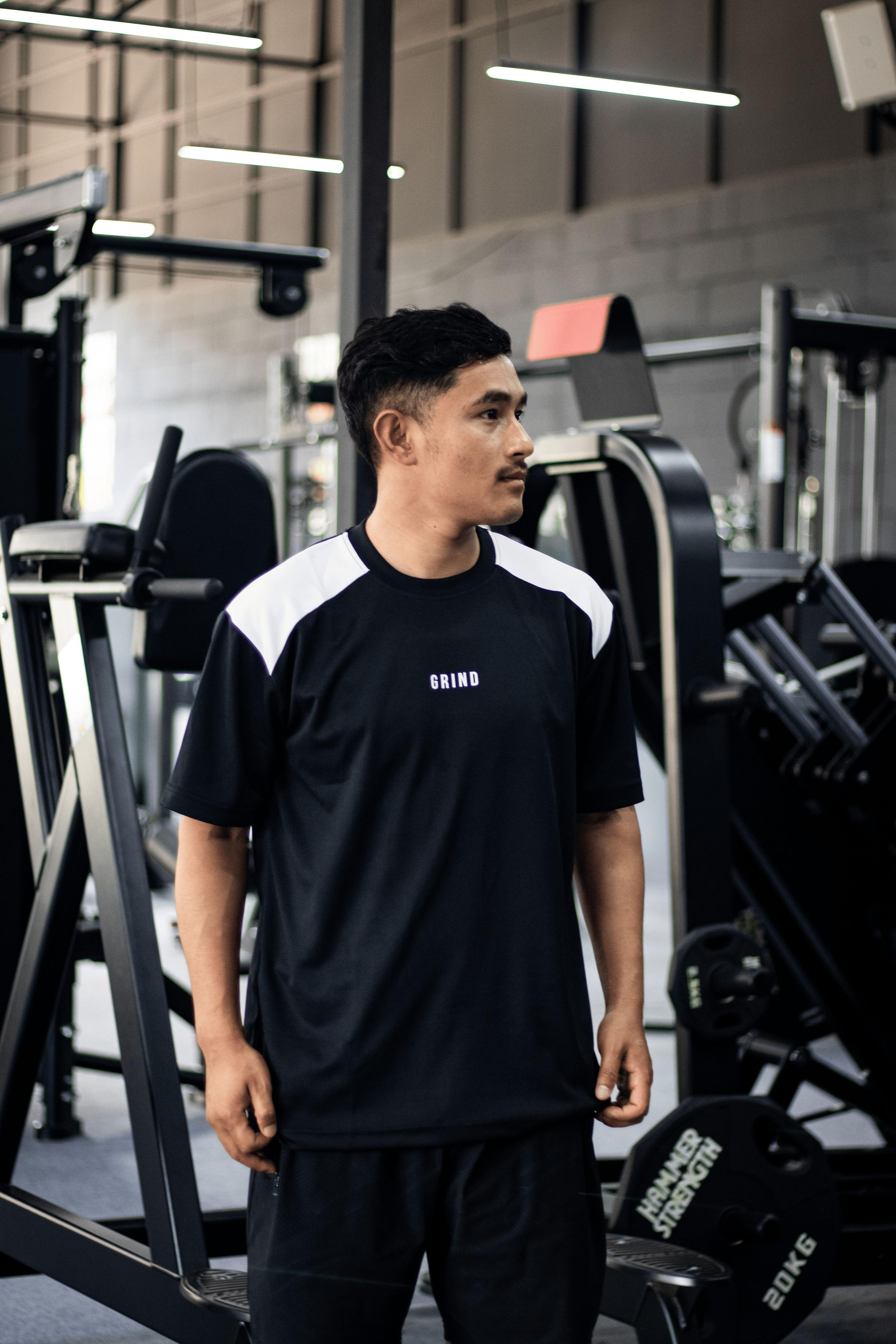 black_tee